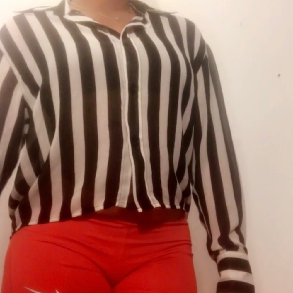 Black and white top